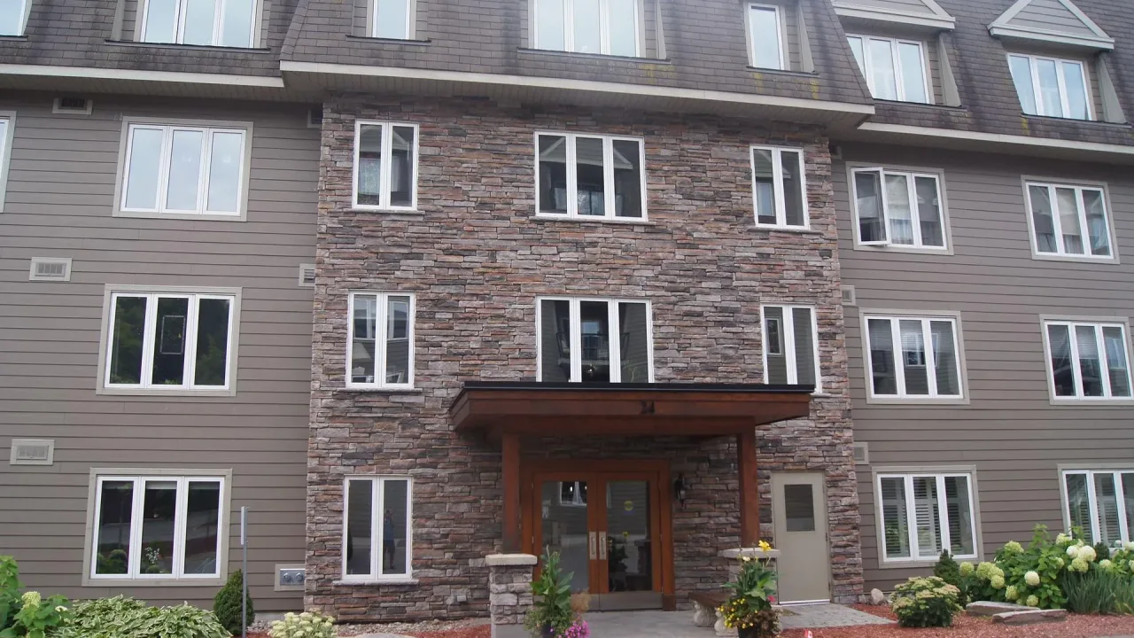 Dairy Lane Heights condo building exterior