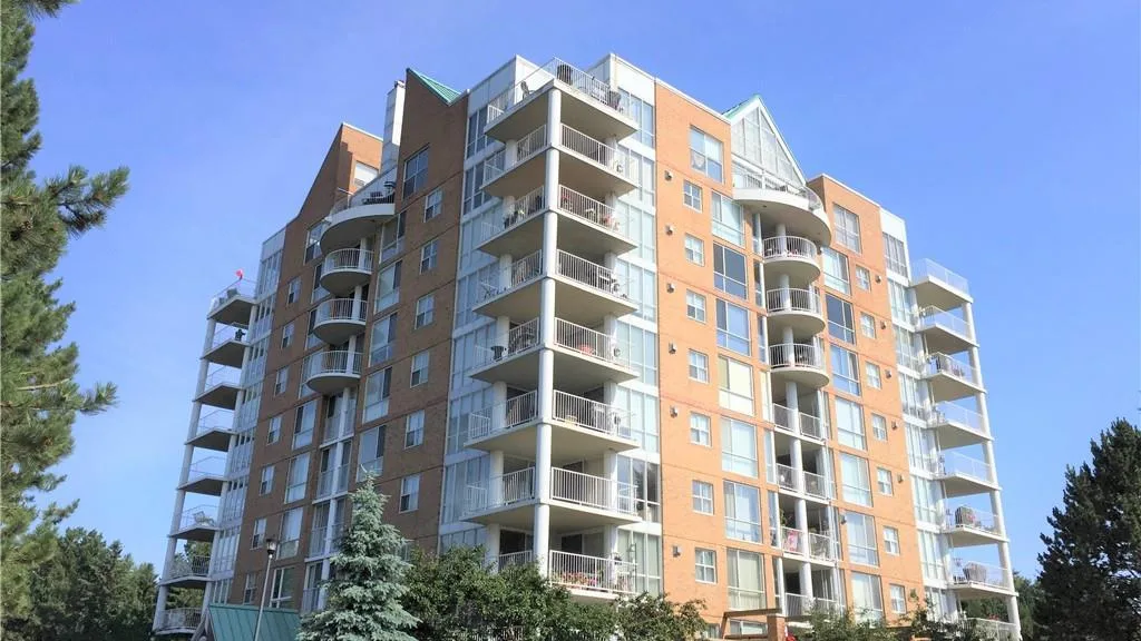 Bayview Tower exterior