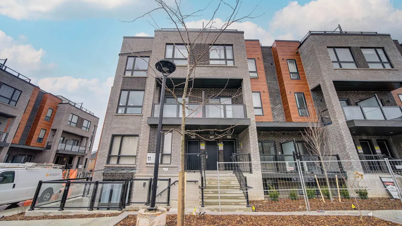 Glenway Andrin Urban Townhomes. exterior