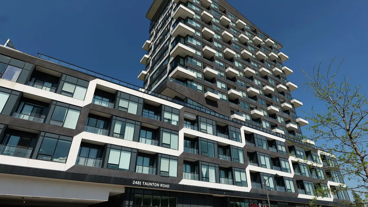 Oak&Co condo building exterior
