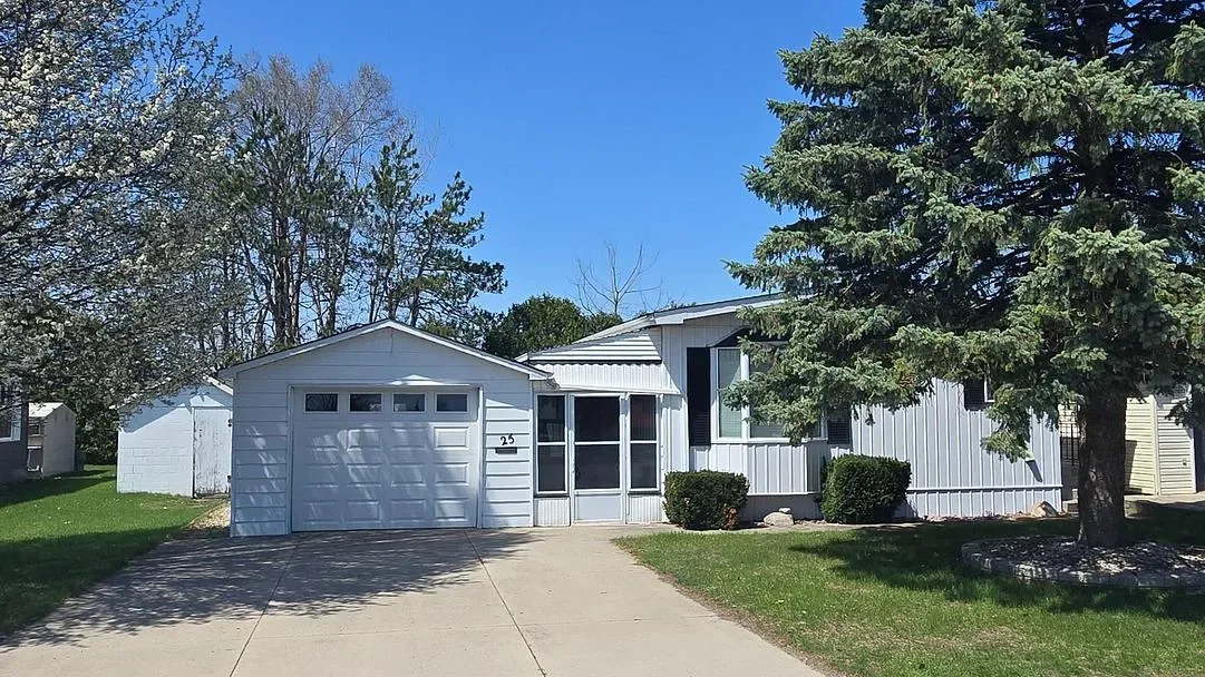 Twin Elm Estates exterior