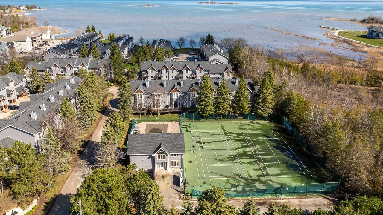 DOCKSIDE/GEORGIAN BAY exterior
