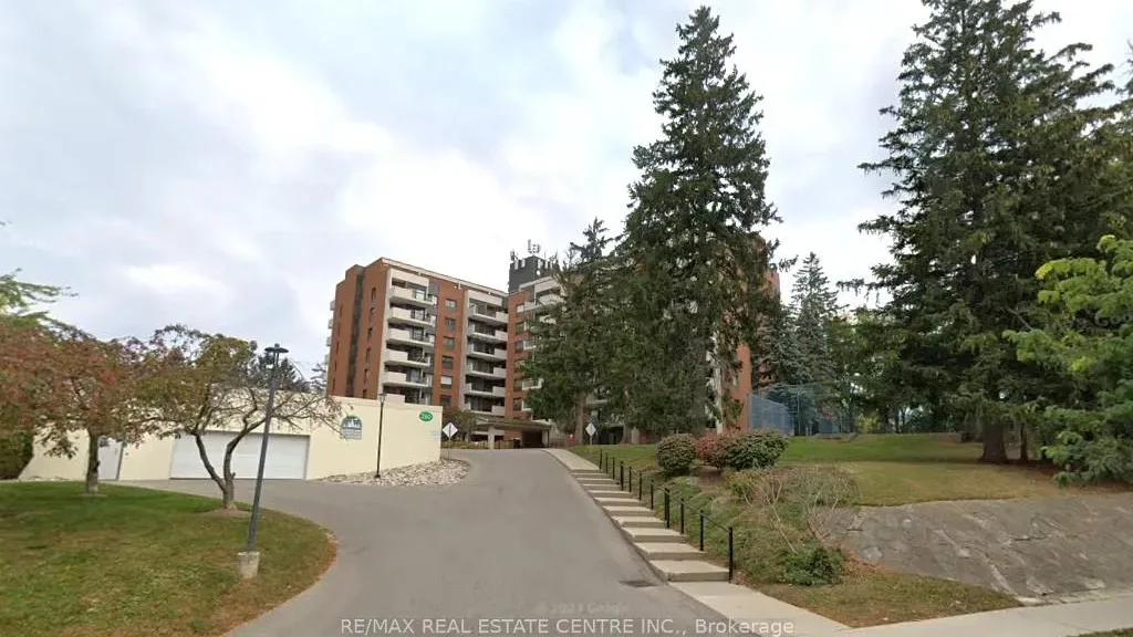 SPRUCE GROVE exterior