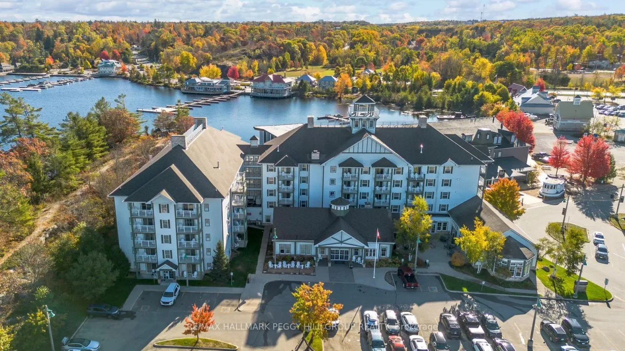 Residence Inn At Muskoka Wharf condo building exterior