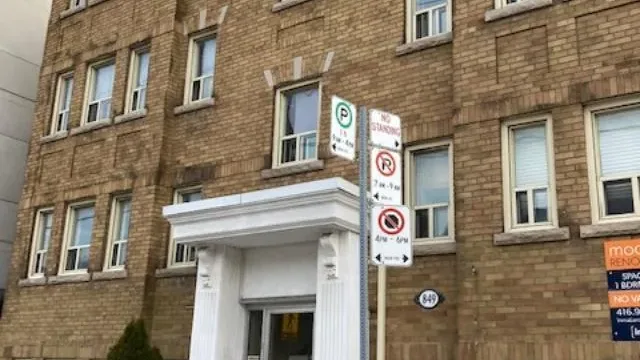 849 Broadview Ave exterior