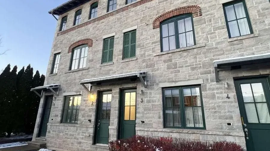 Harbour West Urban Towns exterior
