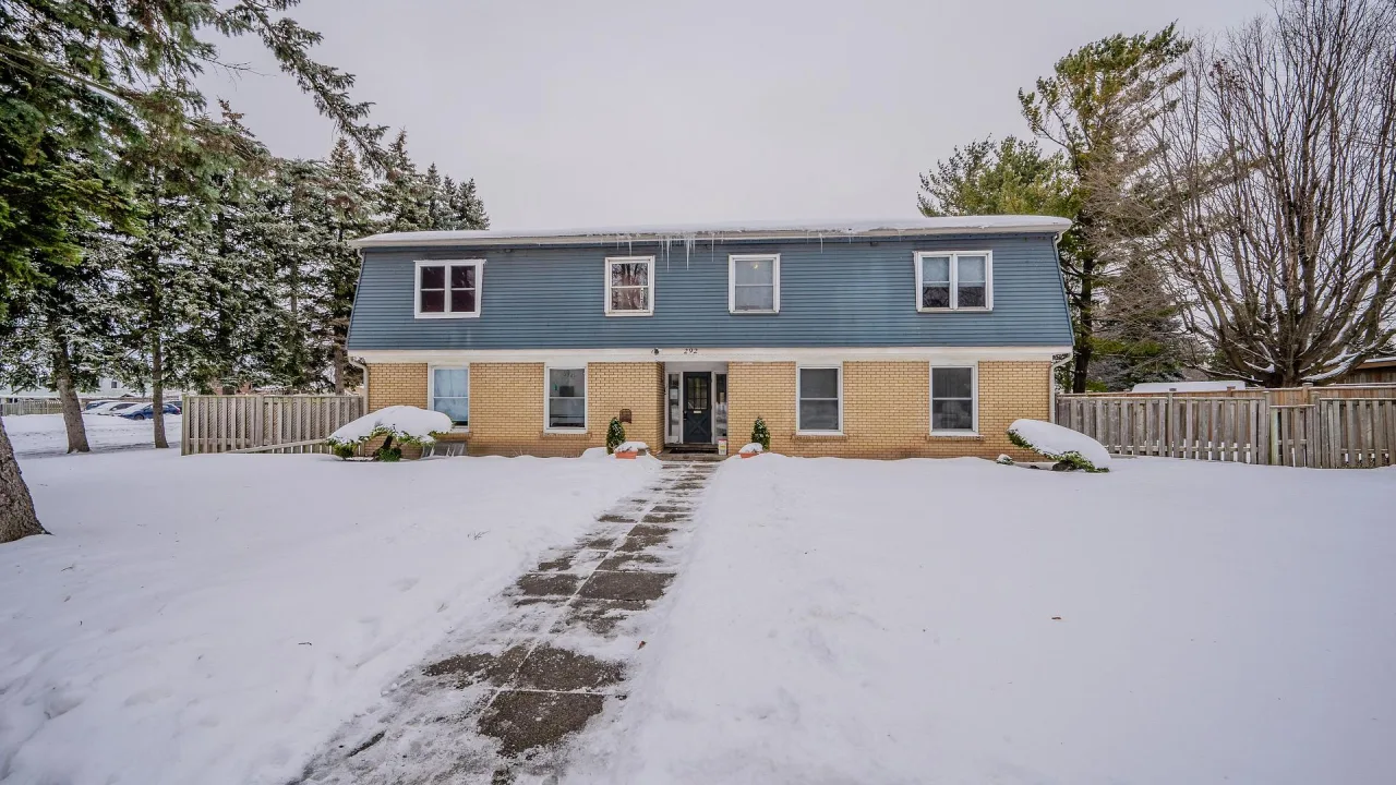 292 Traynor Ave exterior