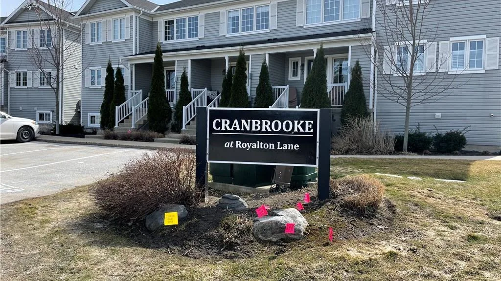 Cranbrooke @ Royalton Lane exterior
