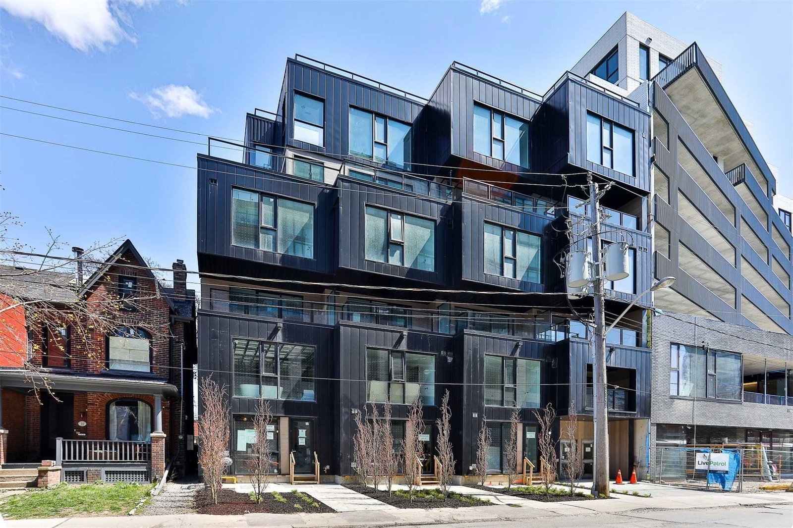 Cabin Toronto Condos exterior