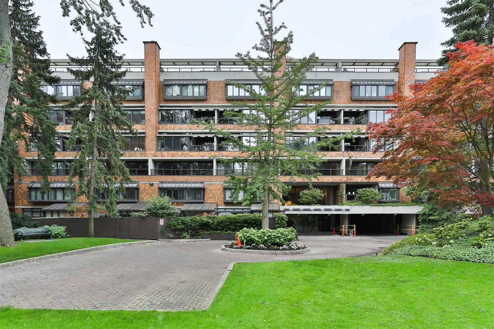 Charbonnel exterior