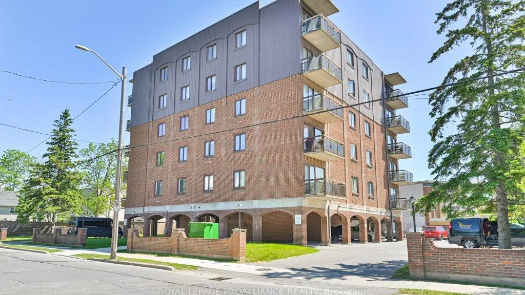 Laurier Place exterior