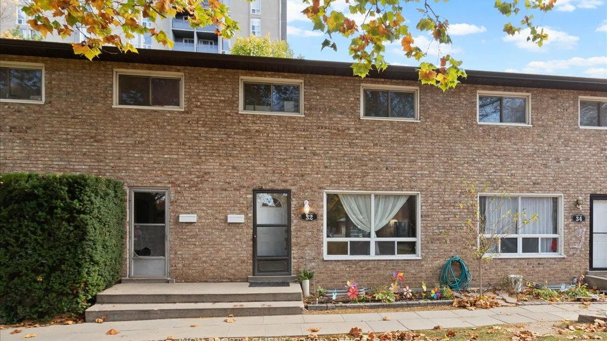 WENTWORTH CONDOMINIUM exterior