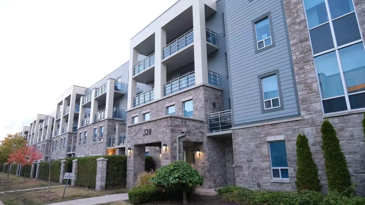 Nuvo exterior