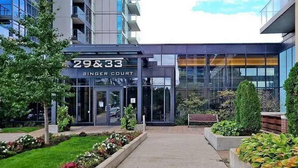 Discovery I at Concord Park Place exterior