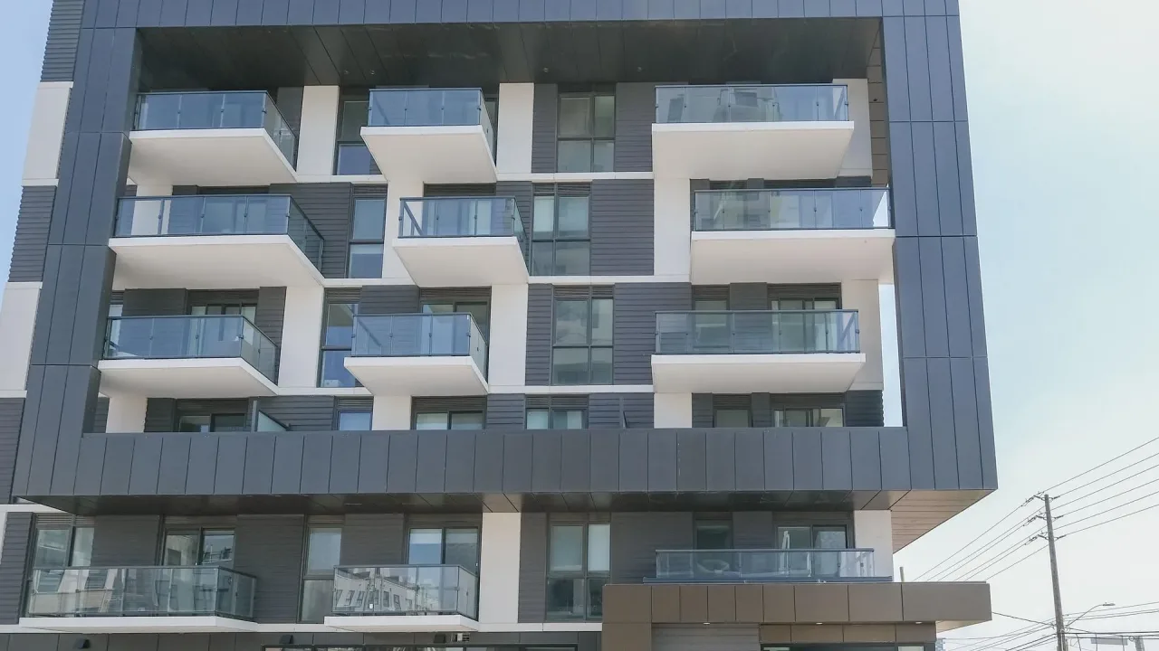 Oakvillage exterior
