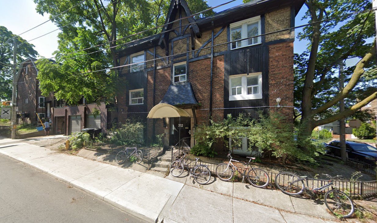 382 Dovercourt Road condo building exterior