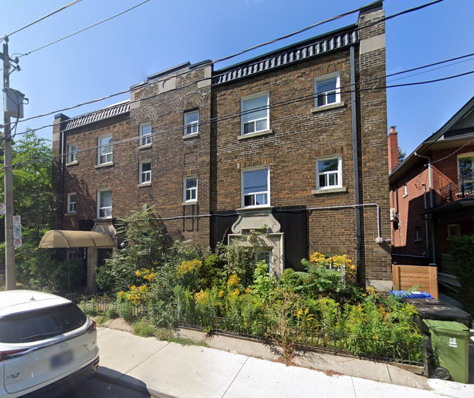 394 Dovercourt Road condo building exterior