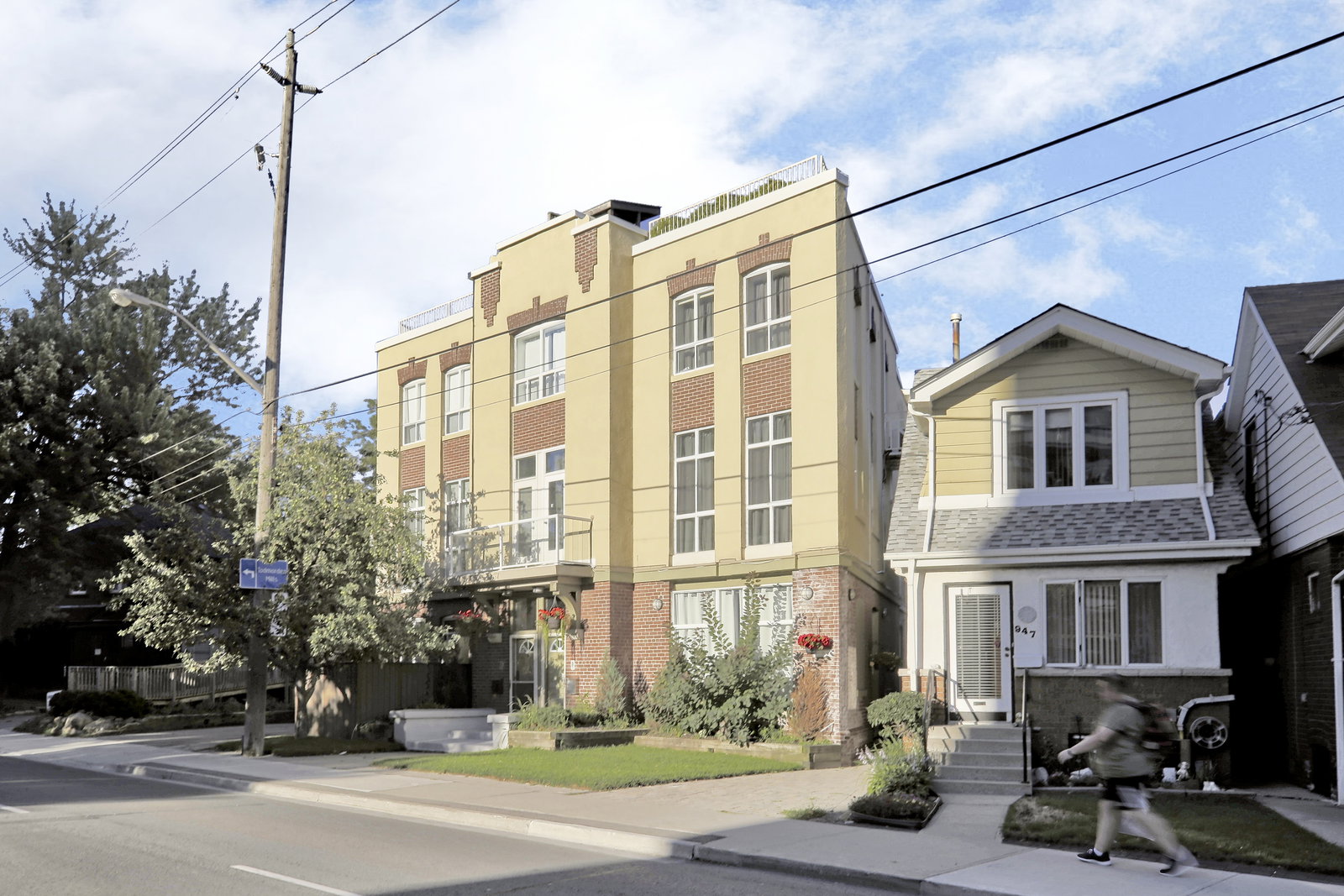 Historical Don Hall Townhomes exterior