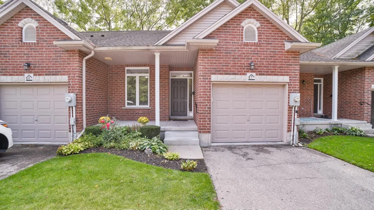 WALNUT RIDGE exterior
