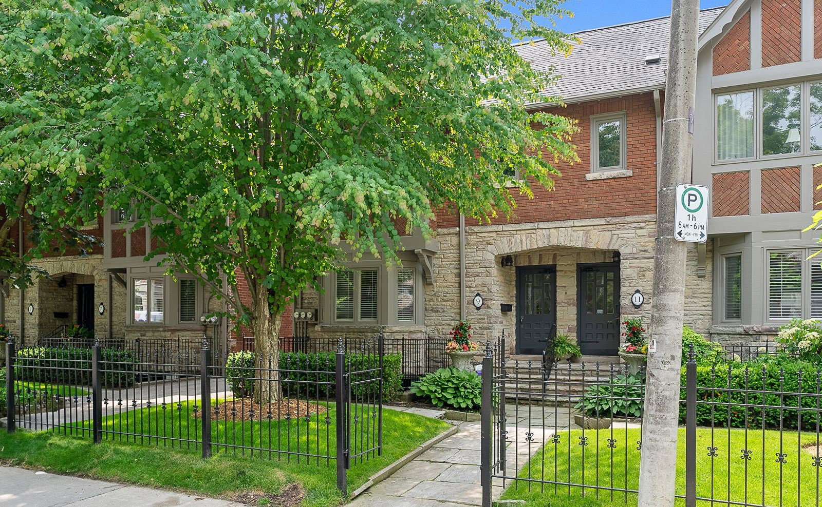 9 Clarendon Avenue exterior