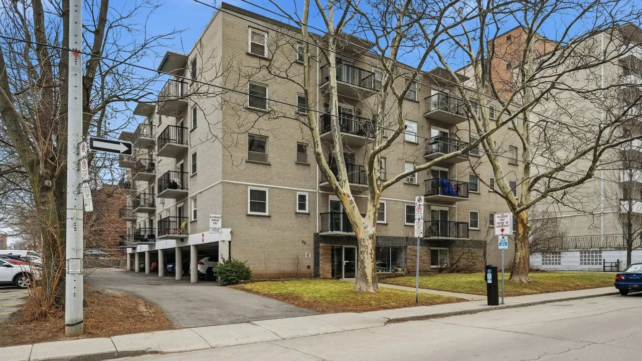 Shalimar Apartments Hamilton exterior