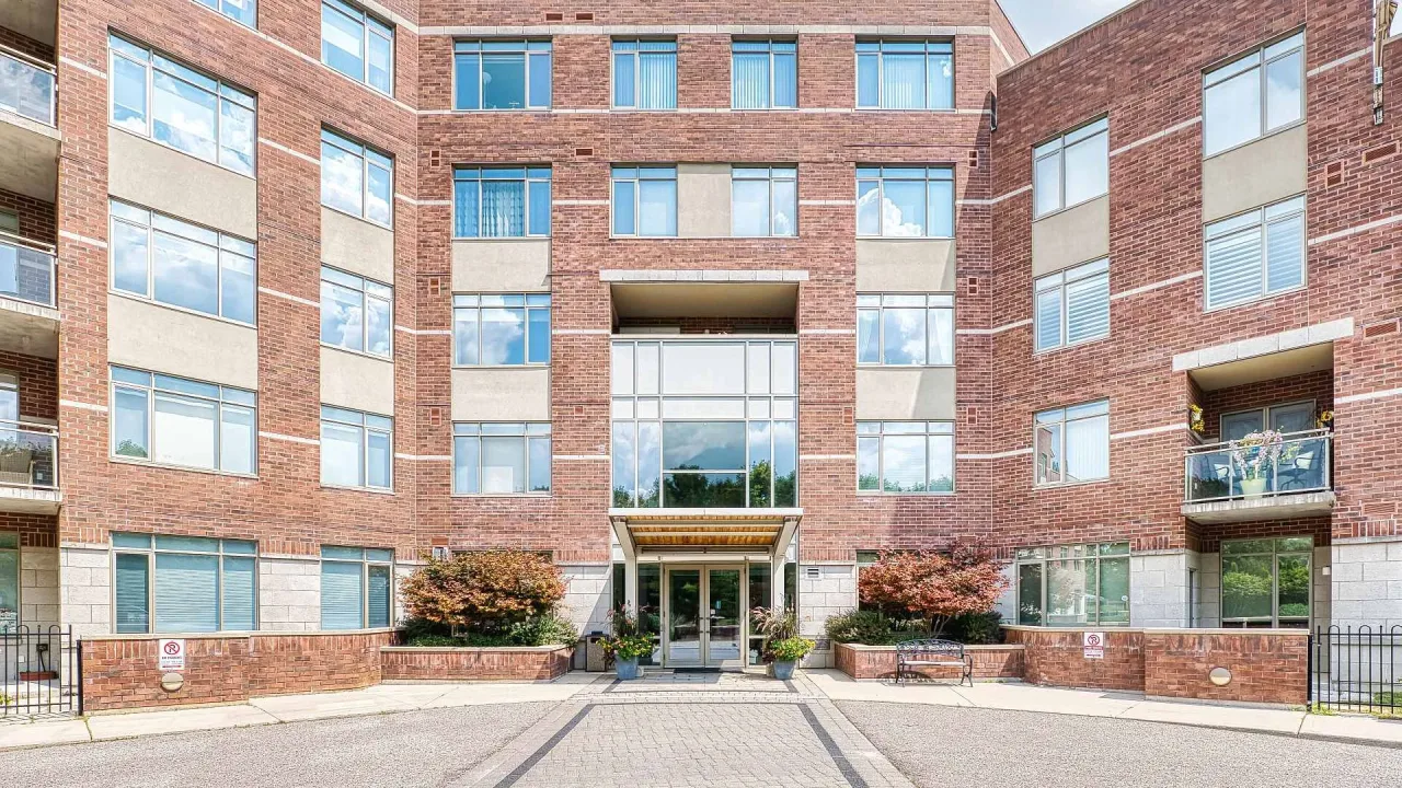 Stratford Terraces condo building exterior