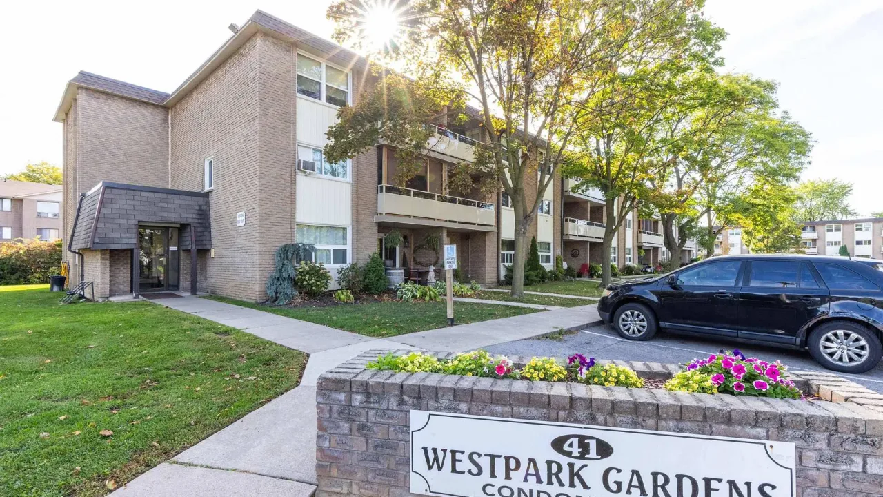 Westpark Gardens exterior