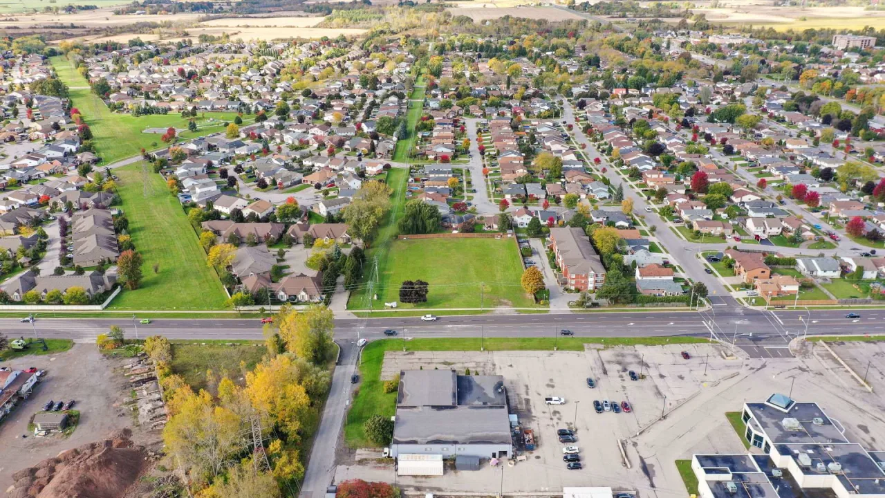 Mapleshade Estates exterior