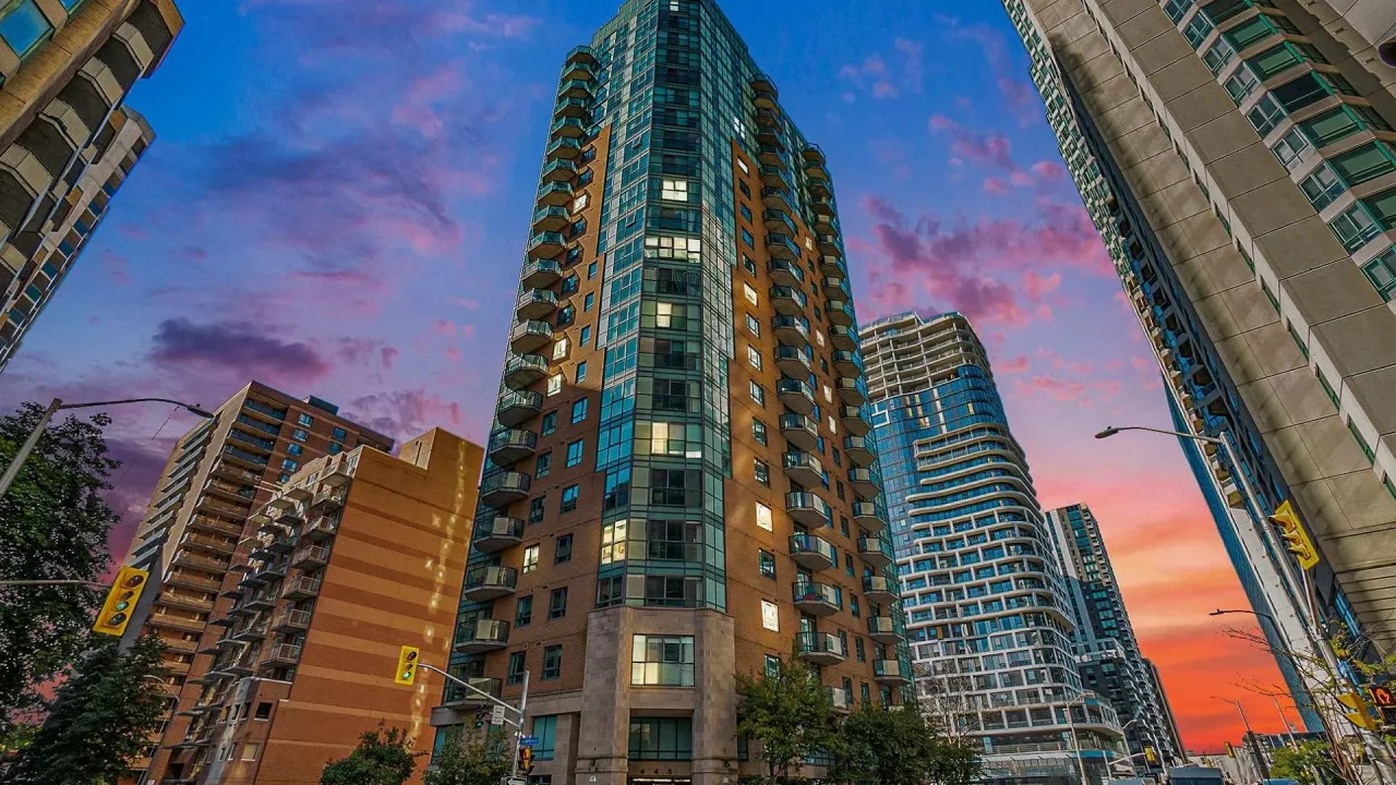 The Pinnacle exterior