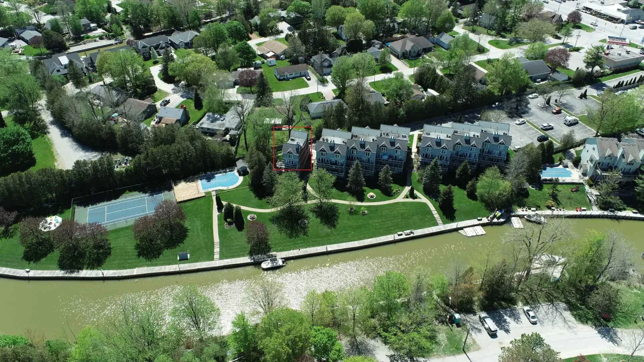 Harbour Gates condo building exterior