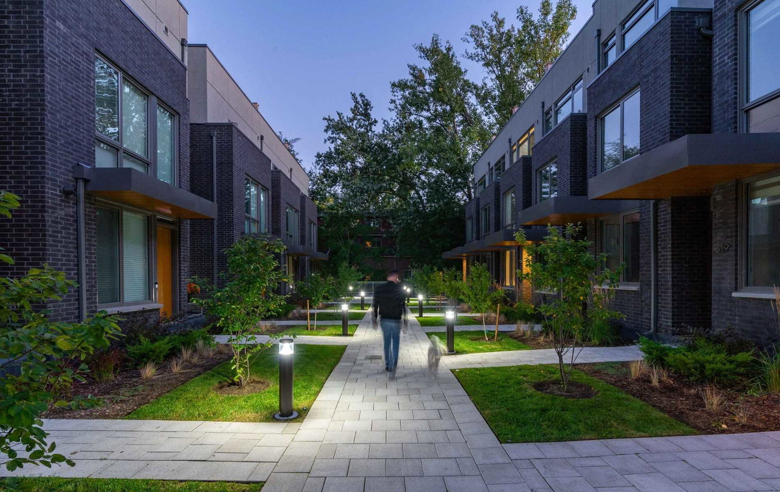 Townhouses on Curzon condo building exterior