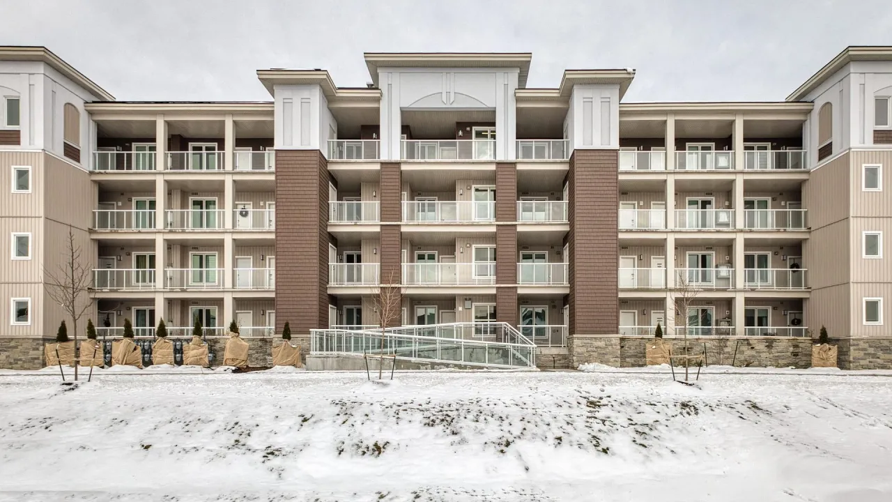 The View at Blue Fairway exterior