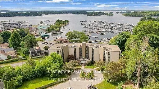 Commodore condo building exterior