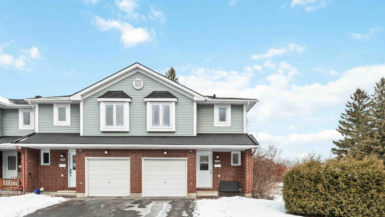 RED PINE COURT exterior