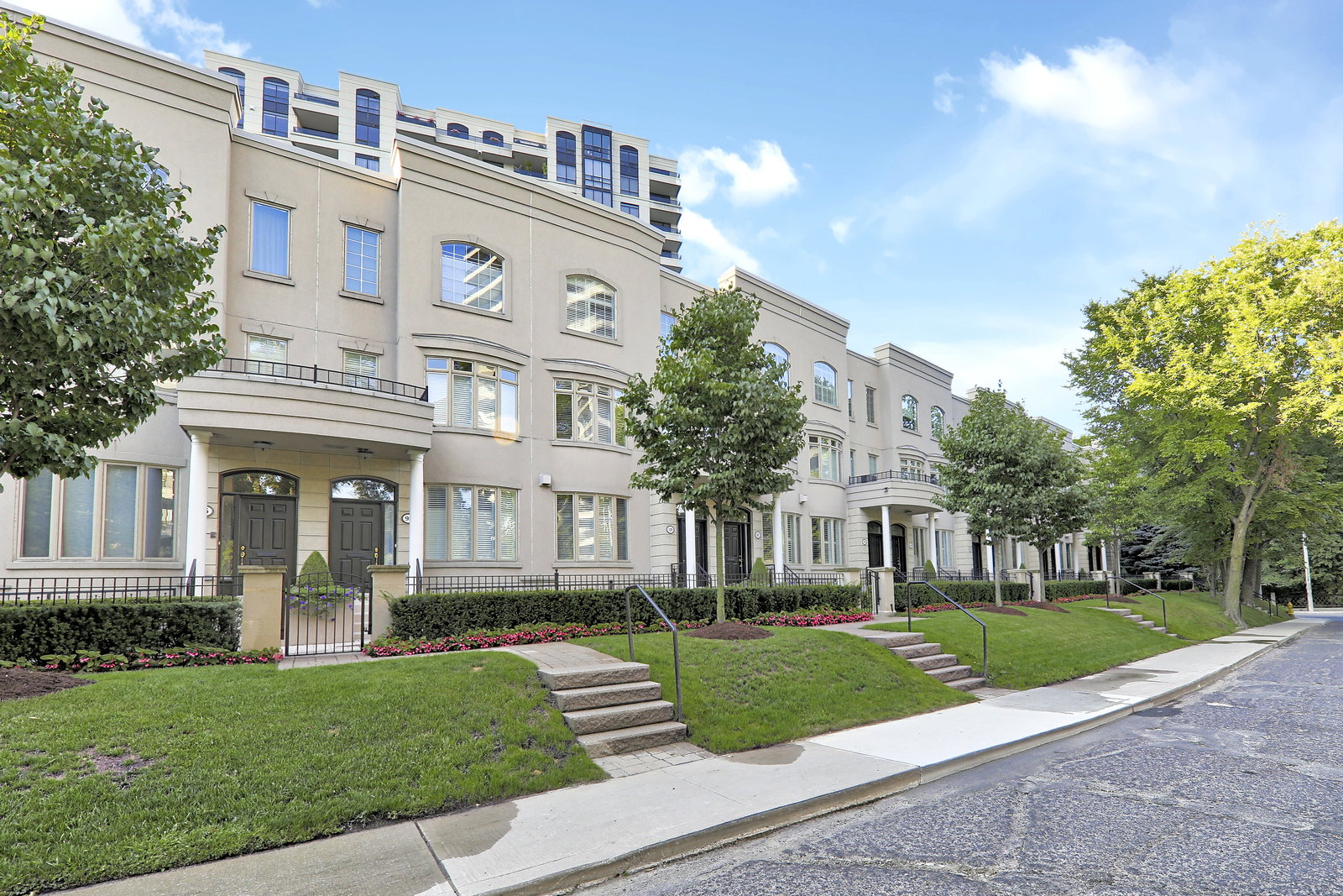 51-118 Pleasant Boulevard Townhomes condo
