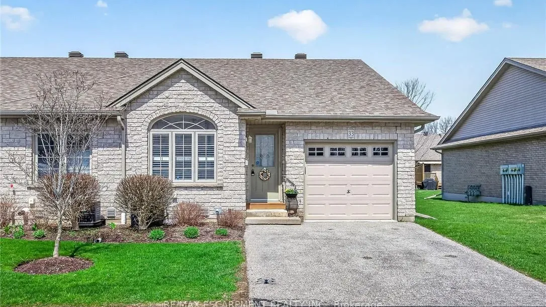 Kent Creek Estates condo building exterior