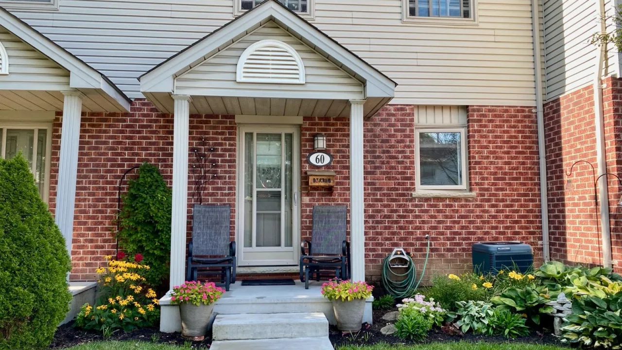 Rembrandt Ridge exterior
