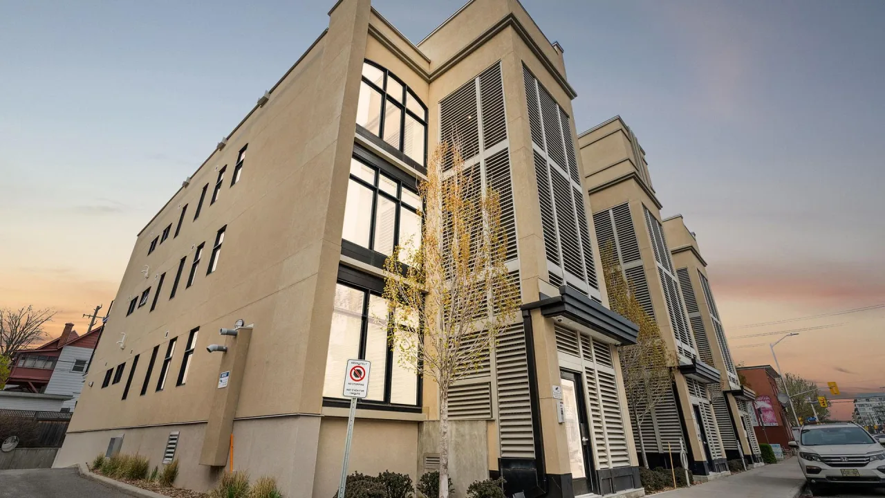 The Pullman Coach Flats exterior