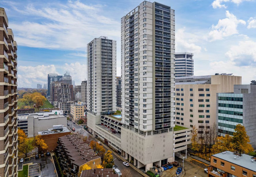Commonwealth Towers exterior