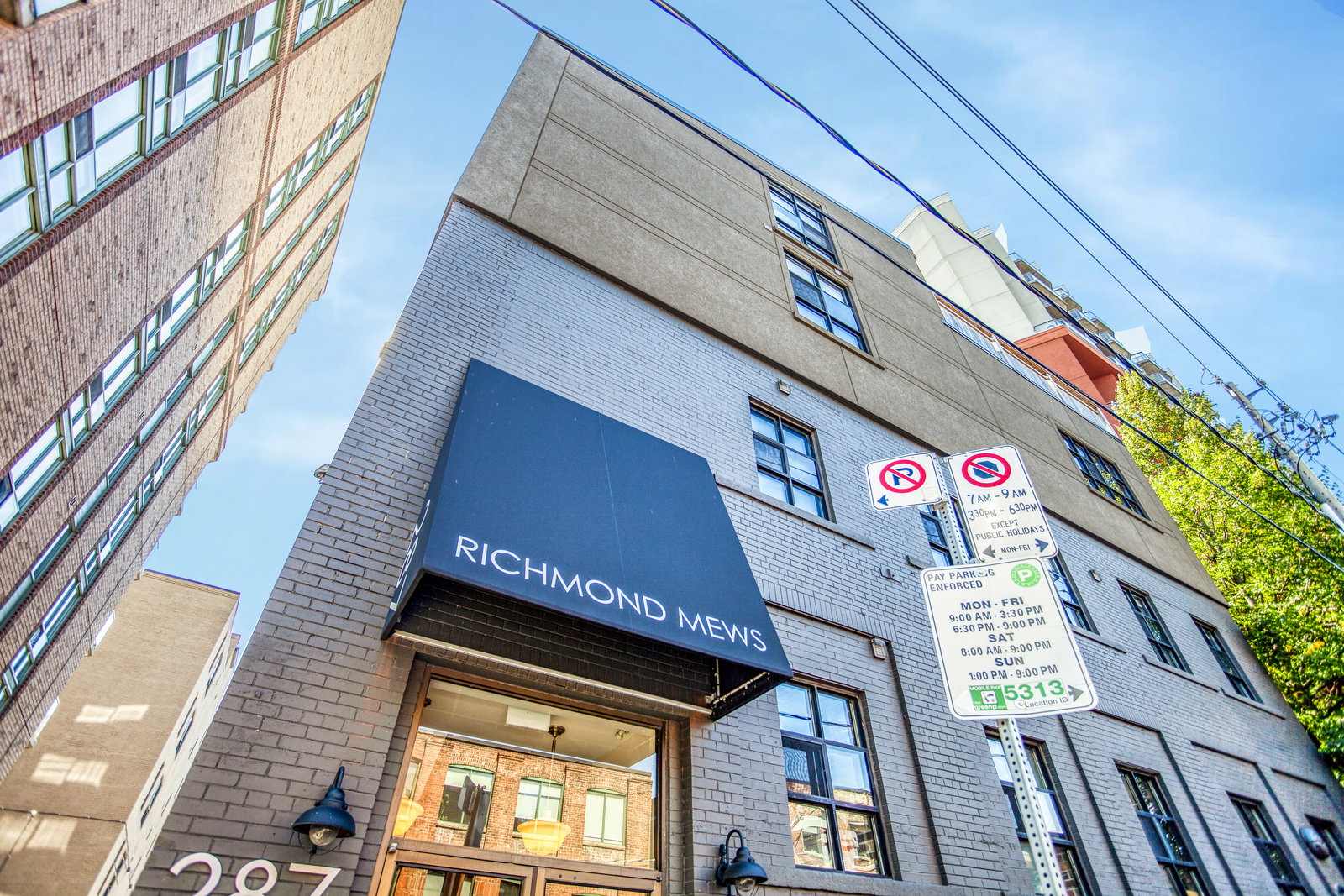 Richmond Mews exterior