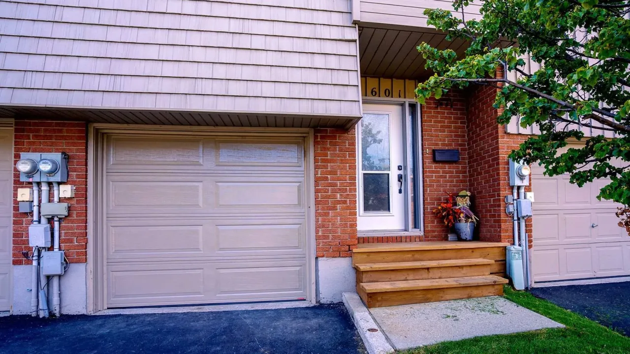 Vista Blue exterior