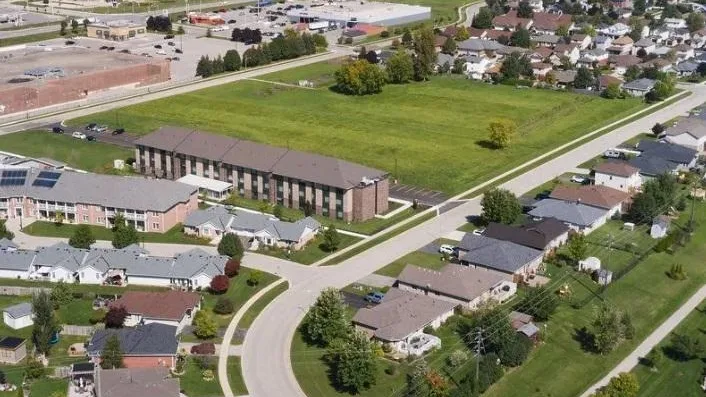Riverview Park Residence condo building exterior