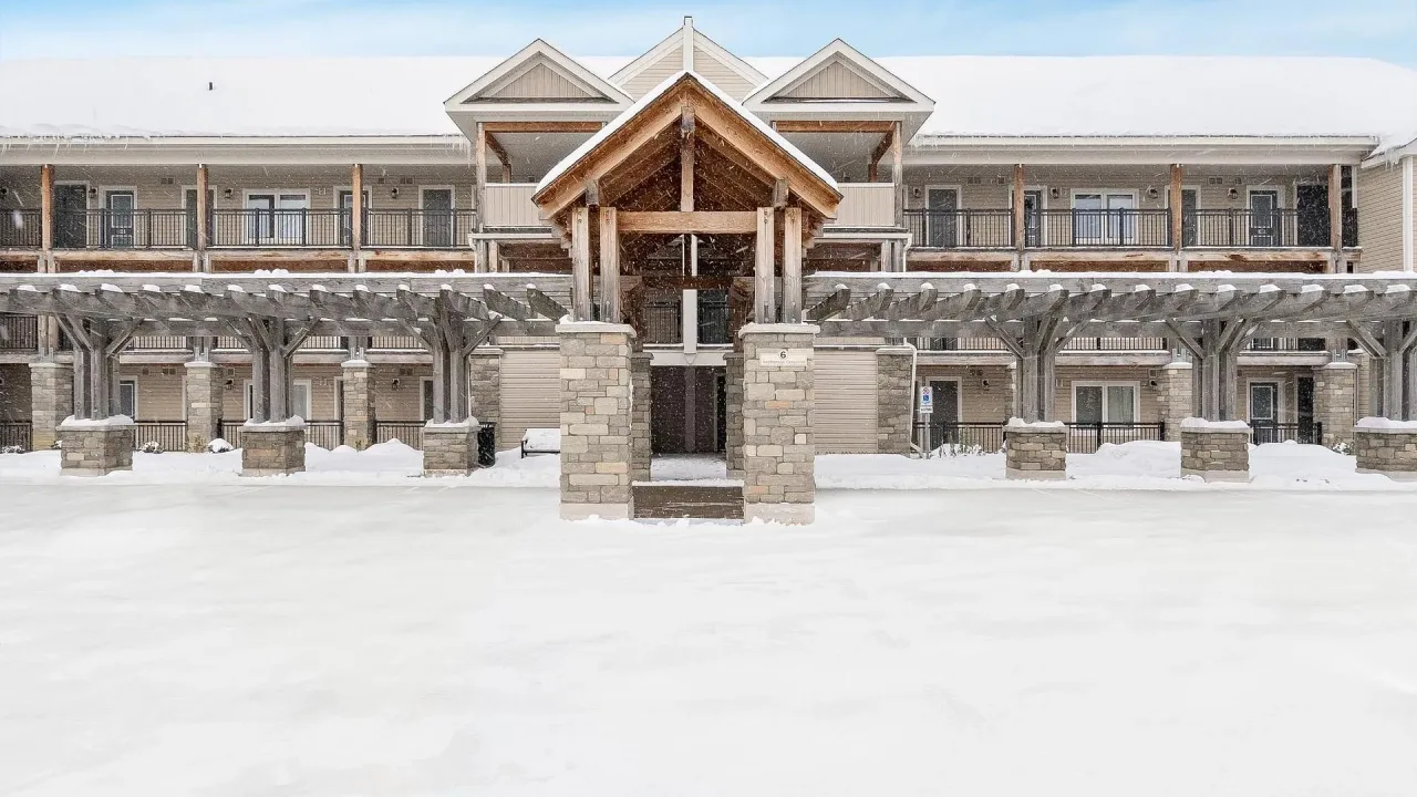 WYLDEWOOD COVE CONDOMINIUMS exterior