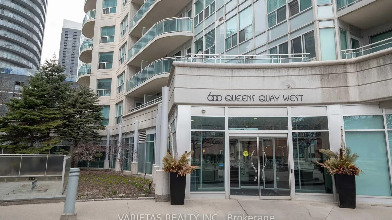 Queens Harbour Condos exterior