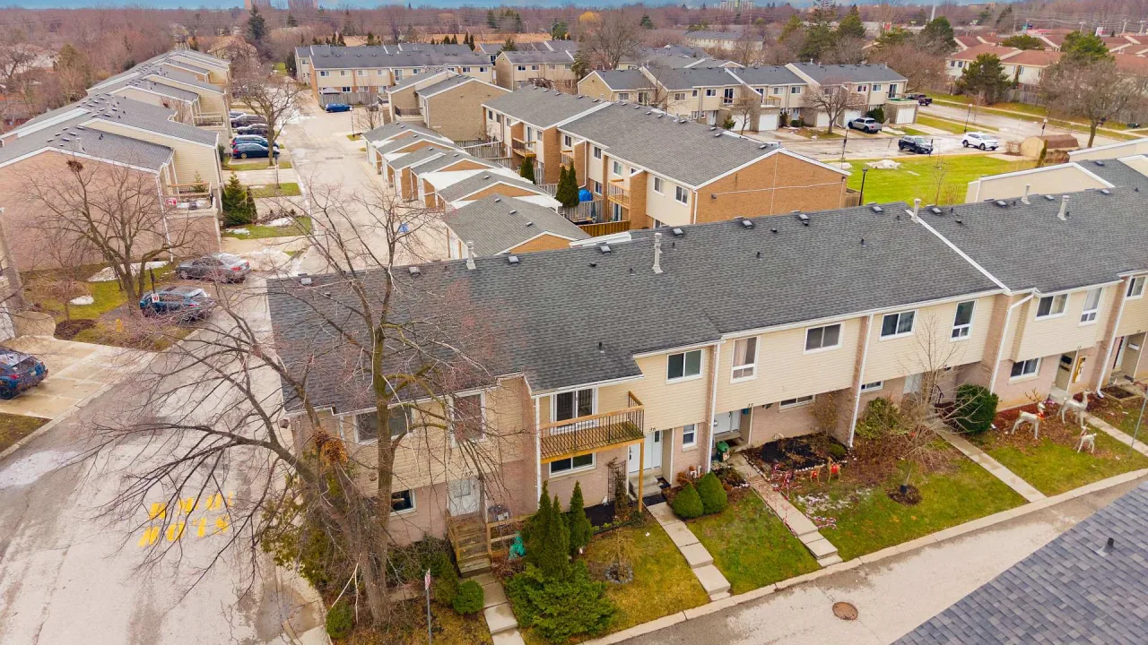 Sugartree Estates exterior