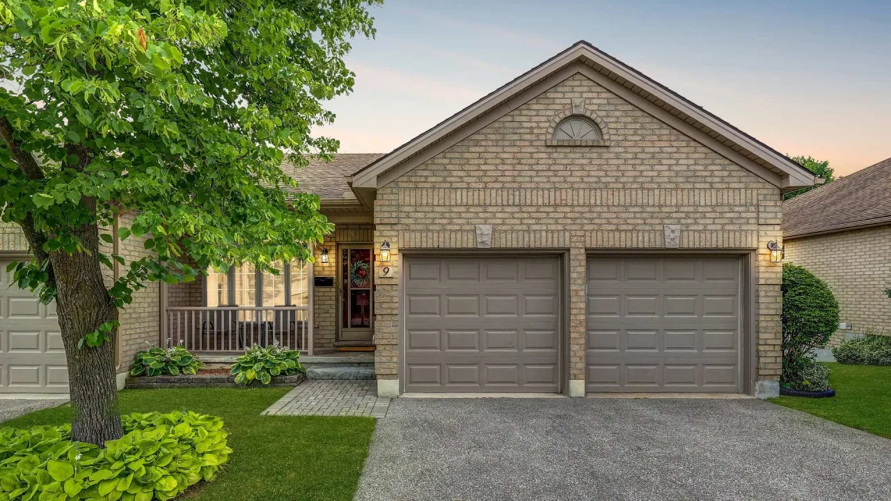 Warbler Ridge exterior