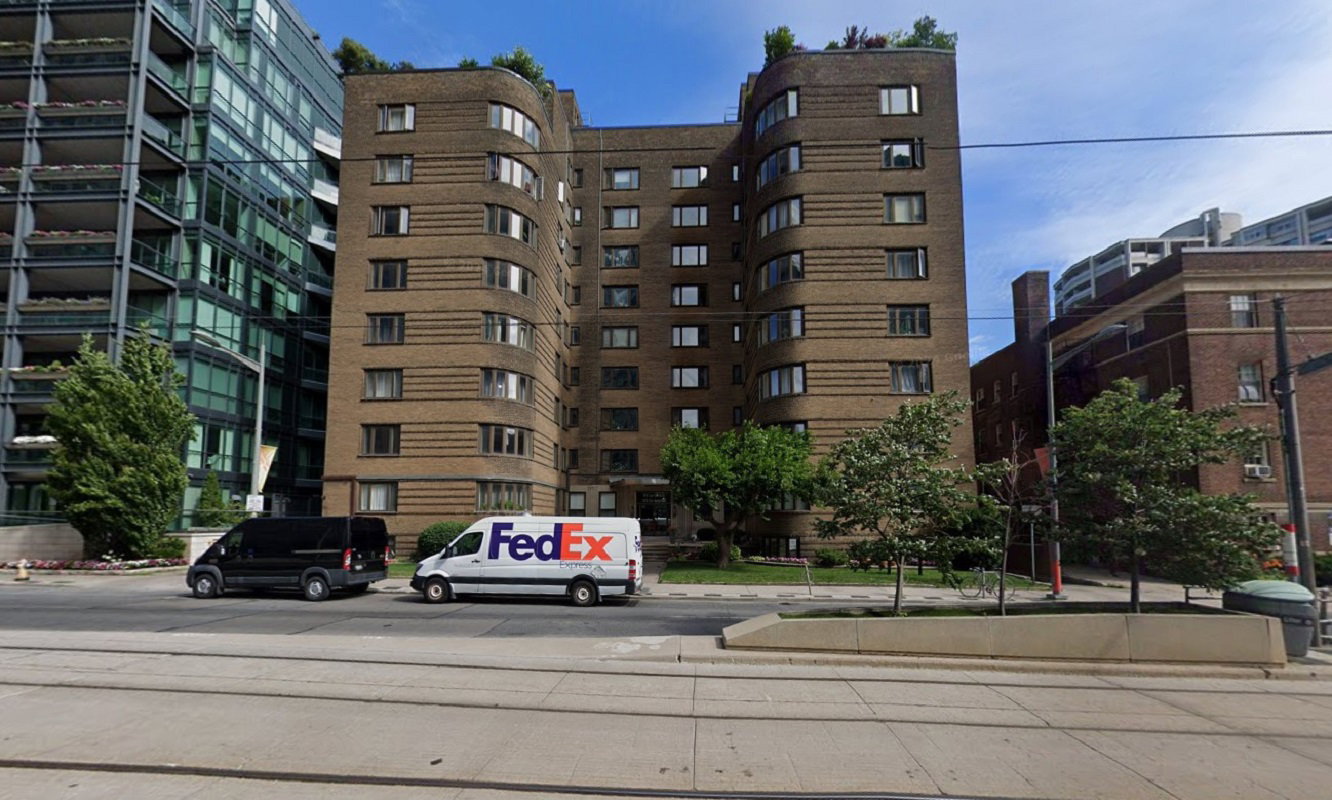 Park Lane Apartments exterior