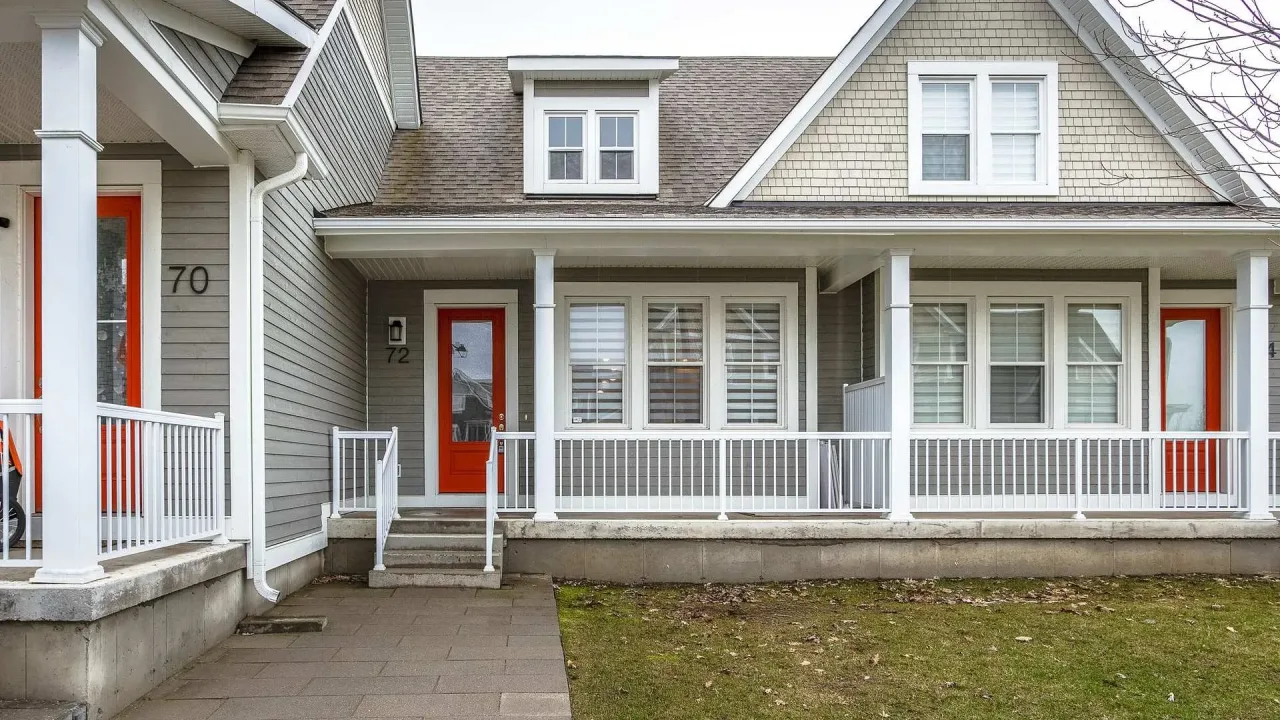 Simcoe Standard Condo Corp exterior