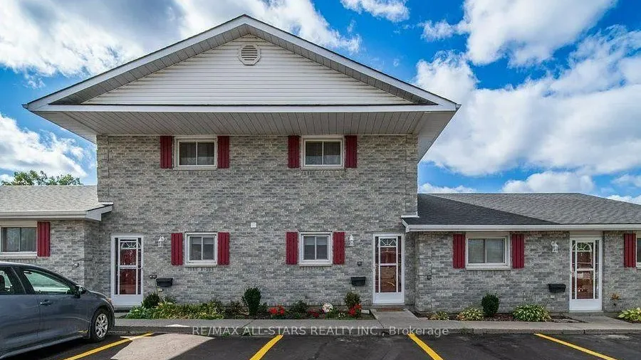 Cannifton Villas exterior