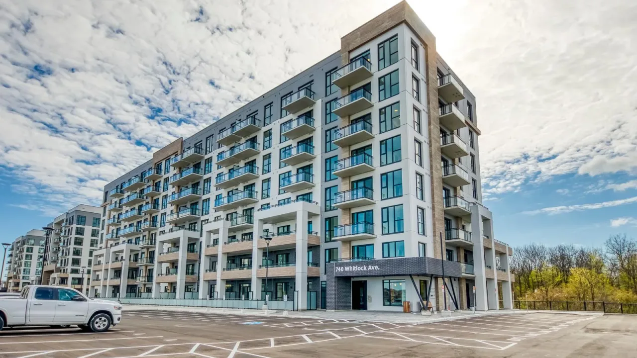 Mile & Creek 3 exterior